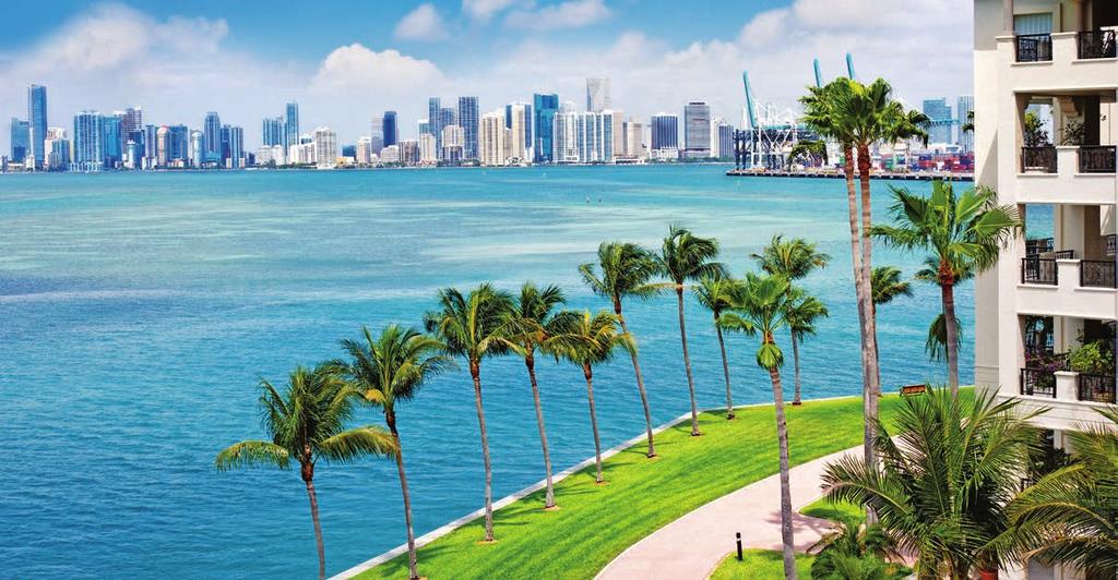 Miami As praias mais animadas dos Estados Unidos, ótimas opções de compras e vida noturna agitada Localizada no sul do Estado da Flórida, nos Estados Unidos, a ensolarada Miami tem clima tropical,
