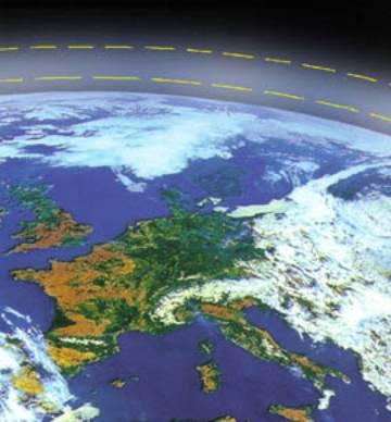 Poluente: Substância no lugar errado Estratosfera: entre 15 km e 50 km de altitude. O ozônio não é poluente.