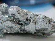 Gálio é um metal que forma grandes cristais.
