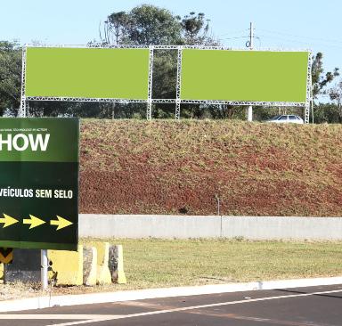 Sua marca aqui! Sua marca aqui! OUTDOOR BEM-VINDOS Descritivo: Painel localizado na rodovia, próximo a entrada norte.