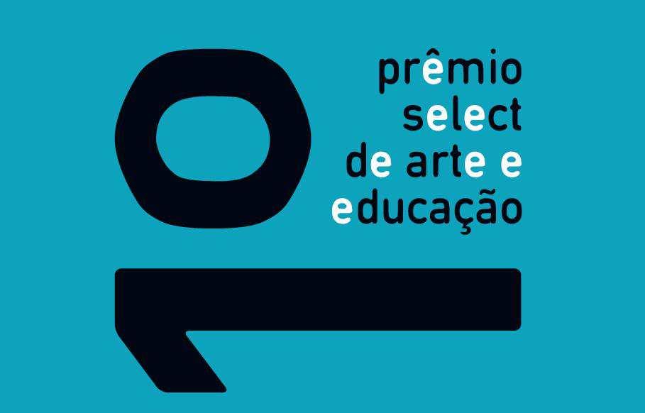 educação, reconhecendo a contribuição de