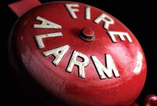 REF.ª 104 - Combate a Incêndios (com instrução prática) Prevenção e Protecção contra Incêndio - Fenomologia do fogo - Meios de primeira intervenção - Agentes extintores - Sistemas automáticos de