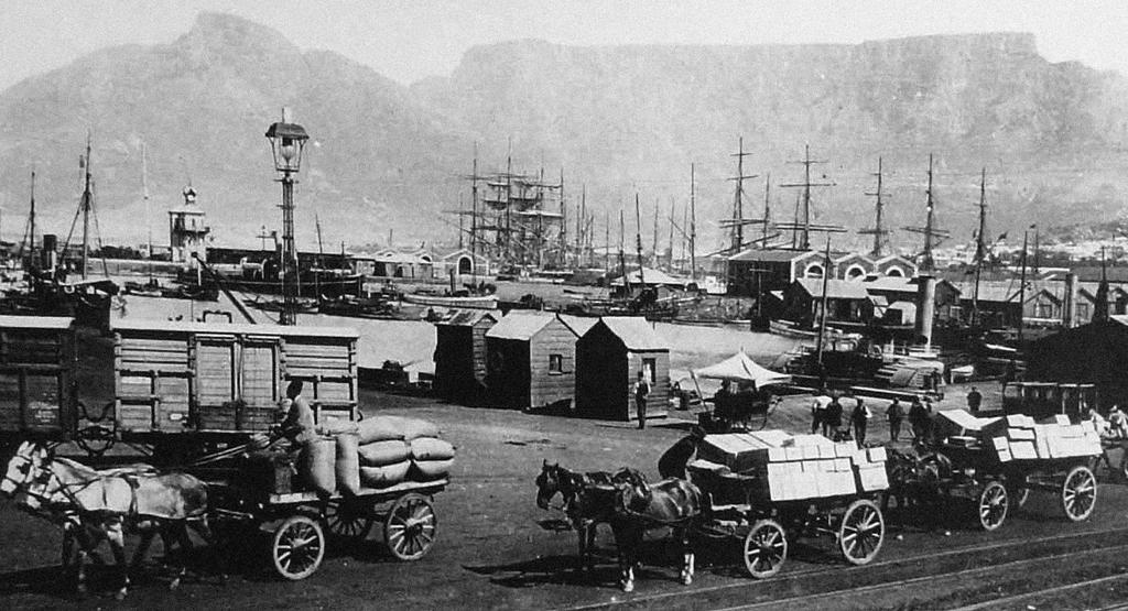 Zona portuária da Cidade do Cabo, onde o África fez escala para