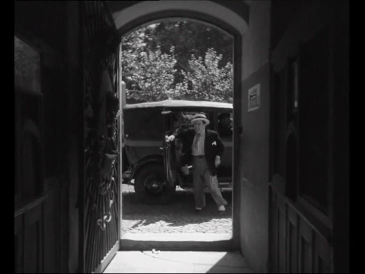 Figura 51 - Fotograma digital extraído do segmento 15 do filme A Canção de Lisboa.
