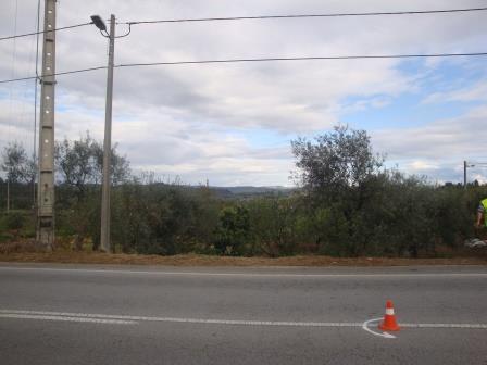 º poste de iluminação após a bomba de combustível da Prio situada na variante de Belmonte (sentido Caria Guarda).