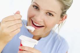 Efeito das alegações, marca, preço e ingredientes funcionais 104 consumidores de iogurte 61%