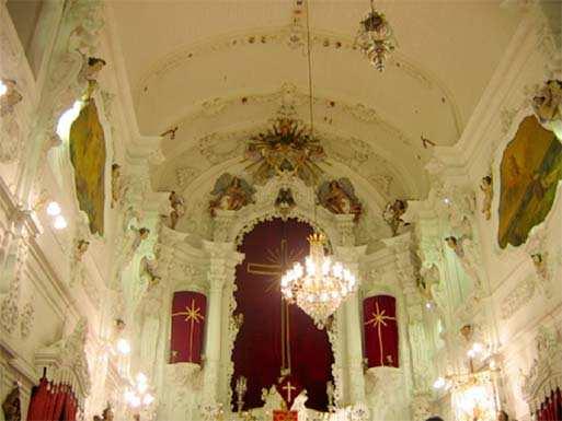 Capela mor da Igreja N. S. do Carmo.