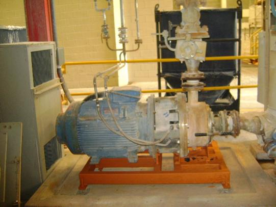 A bomba industrial 45 Figura 3.2: Bomba industrial instalada. Figura 3.3: Fluxograma da planta onde encontra-se a bomba estudada. Fonte: Sistema supervisório da empresa química.