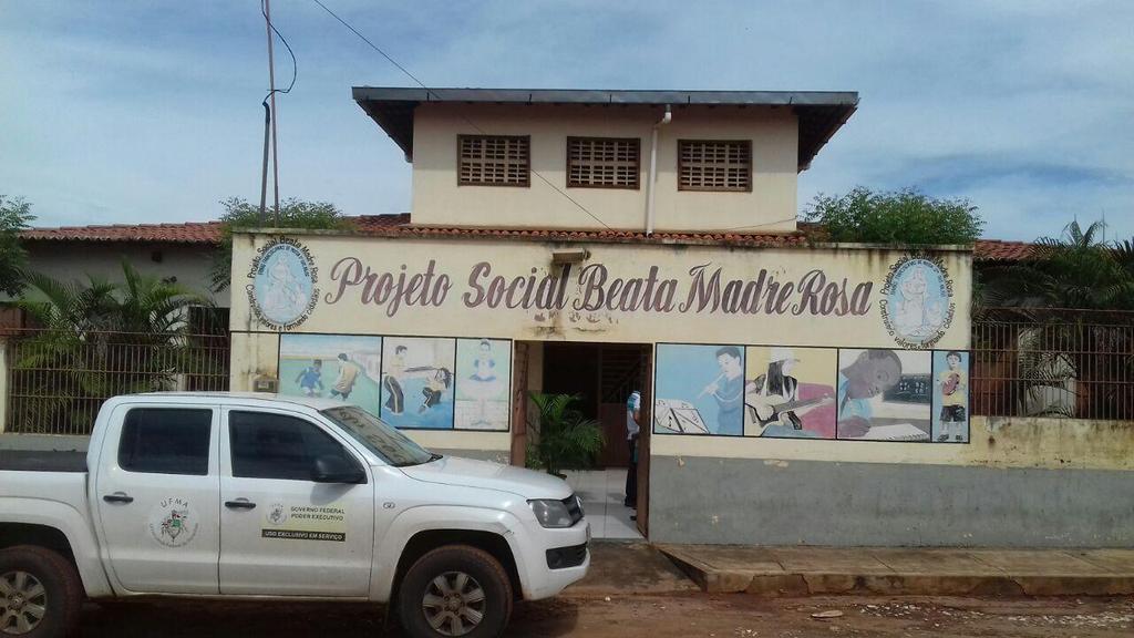 Figura 5 Fachada da Creche Projeto Social Beata Madre Rosa Considerações finais Percebeu-se que a campanha teve boa aceitação por parte dos usuários da Biblioteca, pois participaram ativamente.