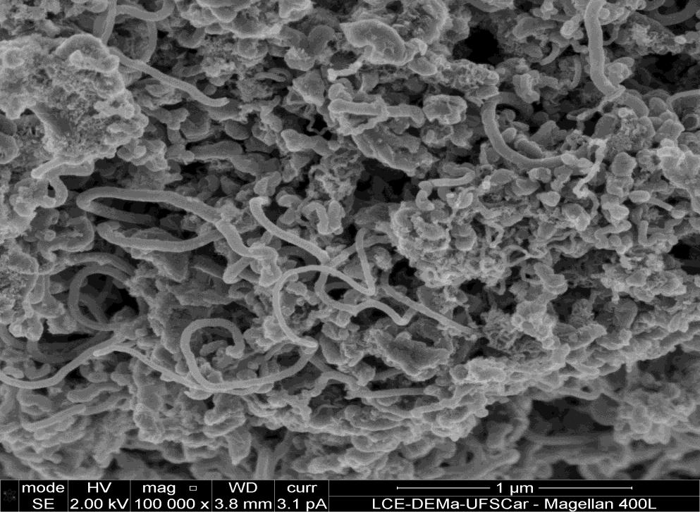 Figura 71 Micrografia do catalisador após reação oxidativa a 500ºC tempo de