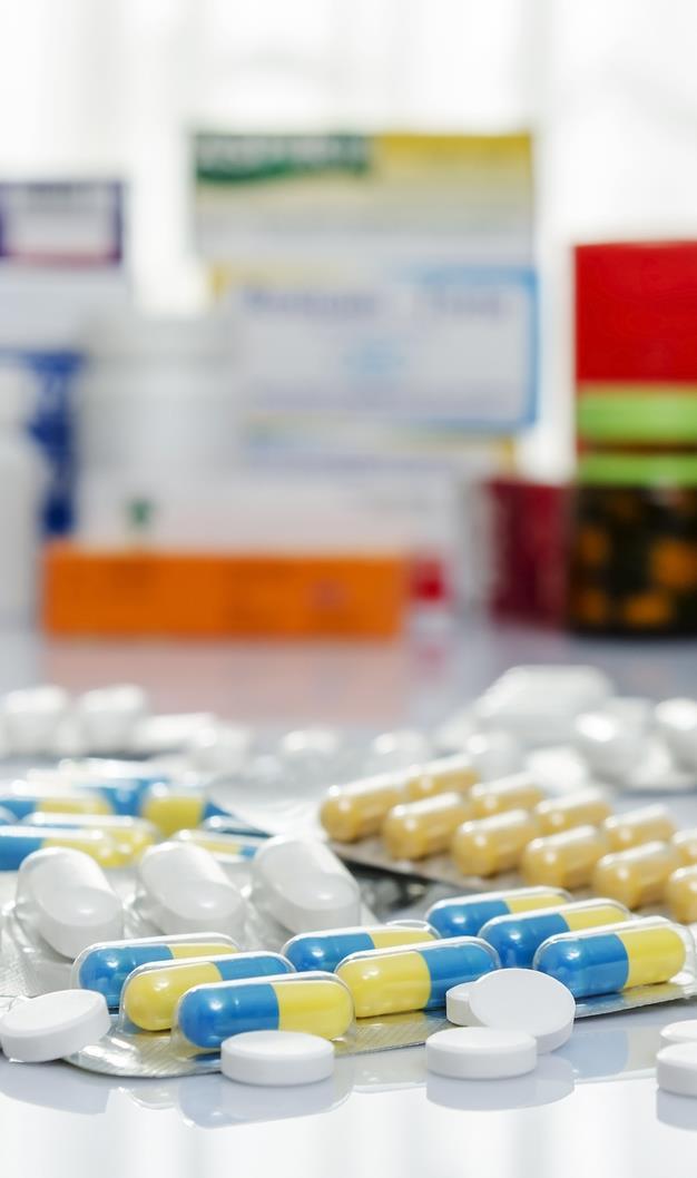Ministério da Saúde amplia recursos para a assistência farmacêutica Em 2016, foram destinados R$ 1,08 Bilhão para os municípios realizarem a compra de medicamentos para Atenção Básica,