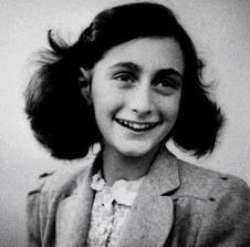 Faz uma pesquisa sobre esta escritora com vista ao completamento do texto Anne Frank nasceu em, na.