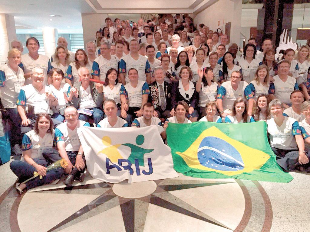 Dirigentes do Programa de Intercâmbio de Jovens de Rotary International e Associação