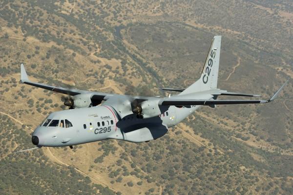 Índia assina contrato para adquirir 56 aviões militares da Airbus O Ministério da Defesa da Índia obteve luz verde do seu governo para a compra de 56 aparelhos de transporte militar (C-295)