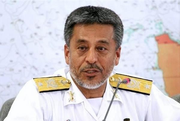 Irã vai equipar seus navios de guerra com Drones TEERÃ (FNA) O comandante da Marinha iraniana, almirante Habibollah Sayyari, anunciou que navios de guerra da República Islâmica estão transportando