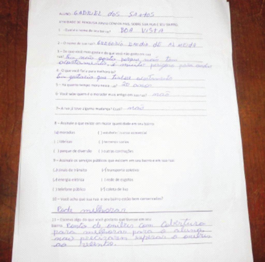 Arquivo dos autores para repararem no tratamento do lixo, na situação do meio ambiente e da natureza,