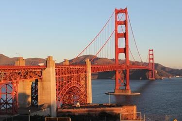 27 Figura 9 Ponte Golden Gate (fonte: GOLDEN GATE BRIDGE, HIGHWAY AND TRANSPORTATION DISTRICT, 2009) 3.