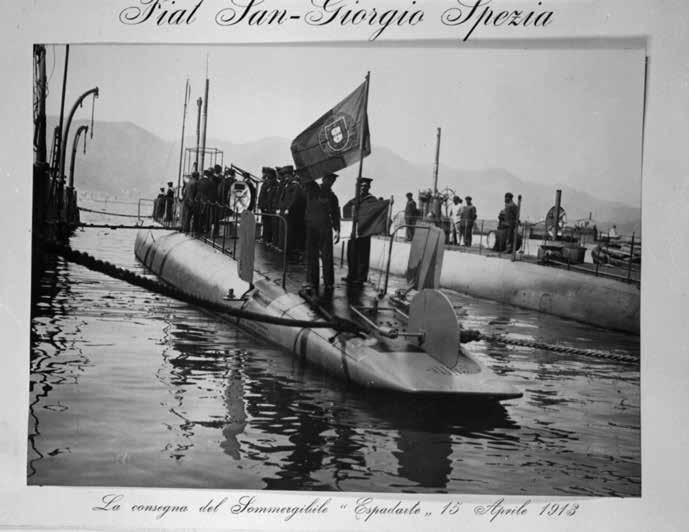 JOÃO DE AZEVEDO COUTINHO: MARINHEIRO, SOLDADO E POLÍTICO Azevedo Coutinho teve a noção dessa importância dos futura dos submarinos, decidindo encomendar o primeiro para Portugal.