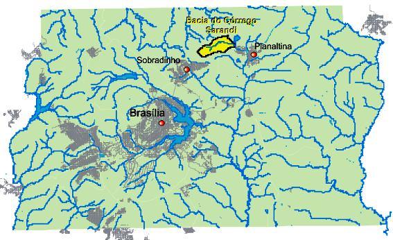 2. MATERIAL E MÉTODOS Bacia do Córrego Sarandi A Bacia do Córrego Sarandi está localizada na parte norte do Distrito Federal, entre as cidades de Sobradinho e Planaltina, com exutório nas coordenadas