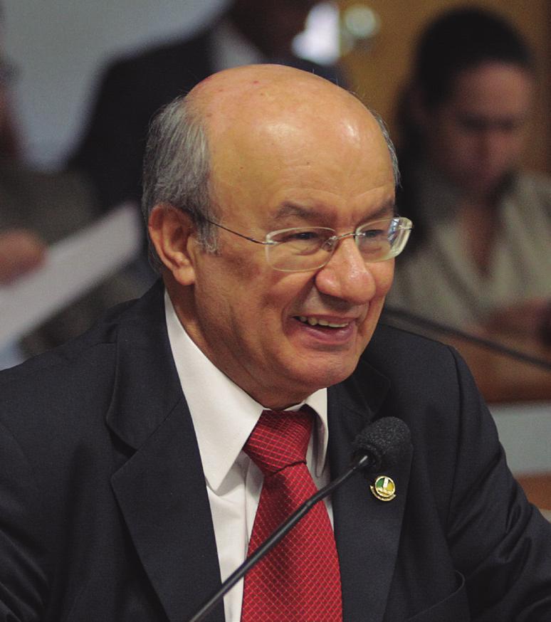 Foi deputado federal por quatro mandatos (1995/2011), tendo exercido o cargo de relator-geral do Orçamento da União 2008. Foi líder do governo Dilma Rousseff no Congresso Nacional.