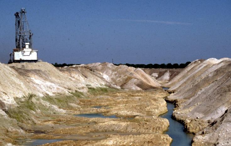 Fosfatos na Flórida Mineração corte Cerca de 98 m de largura Camada