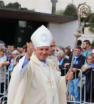 EM JEITO DE CONCLUSÃO Igreja do Porto: Vive esta hora, que te chama, guiada pelas mãos de Maria, a ir ao encontro de Cristo e a partir de Cristo a anunciar com renovado vigor e acrescido encanto a