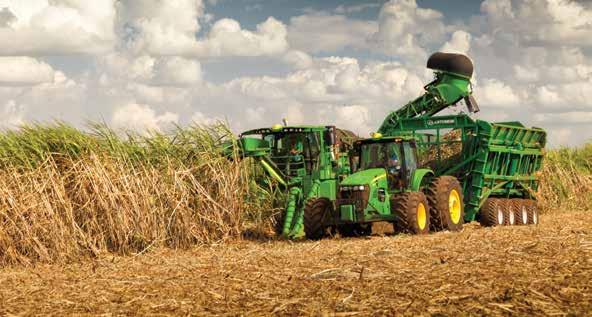 Série 7j versão canavieira A John Deere foi a primeira empresa a apresentar uma solução confiável para evitar o pisoteio das soqueiras na cana para os espaçamentos de 1,4 e 1,5 metros.