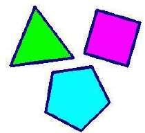 Em qual das opções podem estar representadas todas as faces do sólido? D4 Reconhecer uma figura plana (triângulo, quadrilátero e pentágono) de acordo com o número de lados.