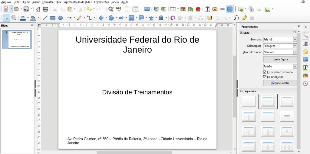 1 Clique no botão Inserir Caixa de texto; 2 Usando a ferramenta Caixa de texto, desenhe uma caixa no rodapé do slide; 3 Clique