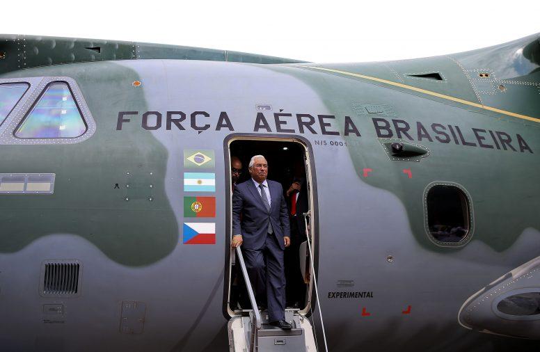 condições serão definidas caso a caso. O cargueiro aéreo KC390 produzido pela Embraer seria um potencial item financiável, assim como blindados e submarinos, de acordo com Jungmann.