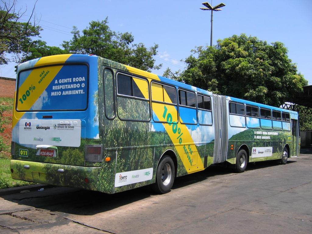 Ônibus movido