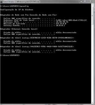 acesse o menu Iniciar e digite CMD. Abrirá uma tela preta como esta abaixo. Nela, digite: ipconfig e aperte ENTER. Algumas informações irão aparecer conforme a rede que seu computador está conectado.
