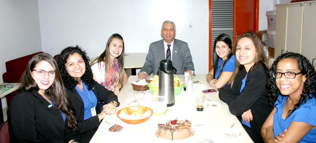 SOCIAL N a última terça-feira,28, foi o dia de comemorar o aniversário da colaboradora Bruna Alencar, que atua junto ao Sindicato das Indústrias Farmacêuticas no Estado de Goiás.