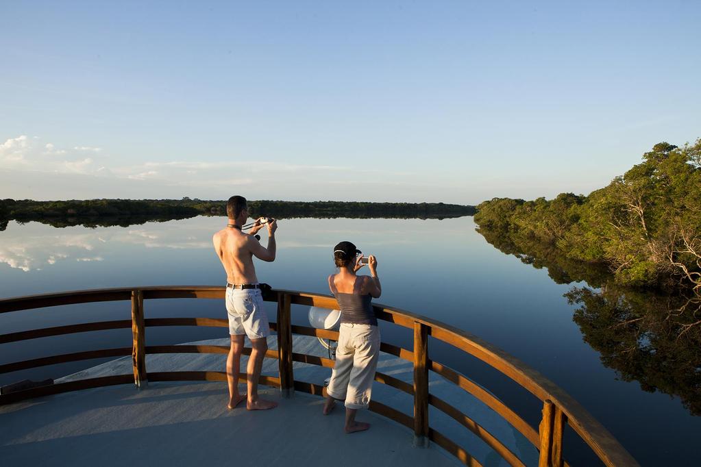 As aguas espelhadas do Rio Negro O maior parque florestal de água doce do mundo, declarado pela UNESCO Patrimônio Natural da Humanidade, ainda guarda enigmas a serem desvendados.