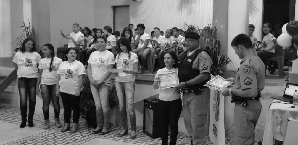 Formatura dos alunos do PROERD No último dia 15 de julho, aconteceu no Salão Paroquial de Rio Espera a formatura dos alunos do 5º ano participantes do Programa Educacional de Resistência às Drogas