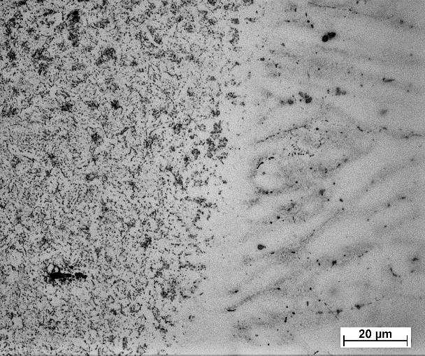 ISSN 1516-392X silício com granulometrias 100, 220, 320, 400, 600, 1200, 2000 e 2500 mesh, polimento com pasta de diamante granulometria de 6, 3, 1 e 1/4 µm.
