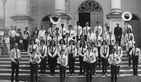 Corporação Musical Santa Cecília luta com dificuldade Foto: Reprodução Foto oficial da primeira formação da Banda em 30 de setembro de 1984 Criada em 1984, a Corporação Musical Santa Cecília de Rio