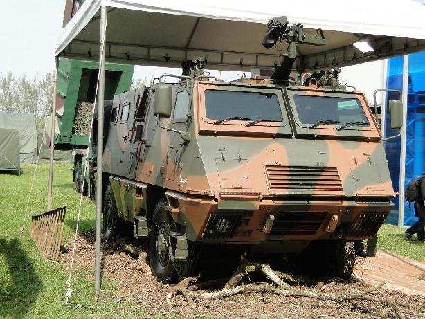 questão trata-se do Agrale Marruá AM 31 - VTNE 1,5t 4x4, que será testado e homologado pelo Exército Brasileiro.