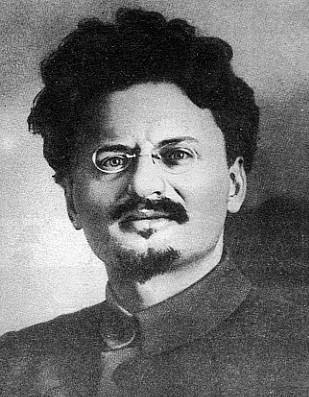 Trotsky x Stálin