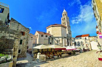 pagina 5 DIA 5 / QUINTA-FEIRA OPATIJA - ZADAR - SPLIT Café da manhã e saída para Zadar, uma das cidades mais bonitas do litoral da Croácia.