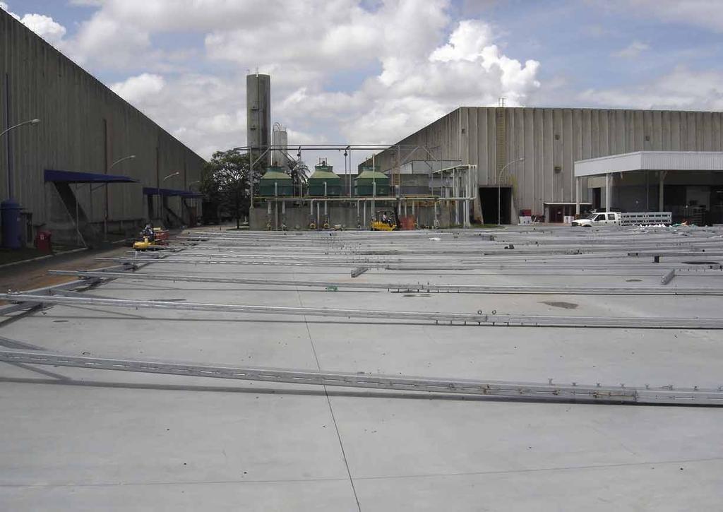 Acrilcura BA Cura química composta de resinas parafínicas em base água para concreto à base de cimento tipo Portland.