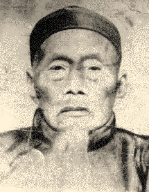 Ryu Ryuko Julho 1852 - Fevereiro 1930 É conhecido primeiramente por Xie Zhong Xiang,