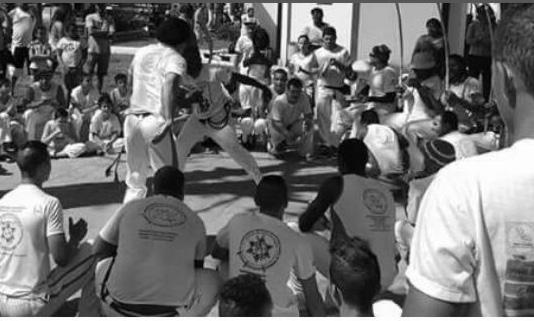 Rio Espera realiza mais um Batizado de Capoeira No último dia 06, aconteceu em Rio Espera o Terceiro Batizado de Capoeira e Troca de Cordas, organizado pelo professor do CRAS, Léo, que é integrante