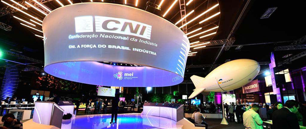 CNI Congresso Brasileiro de Inovação reúne 4 mil empresários vice-presidente da Fieg e presidente da Regional Anápolis, Wil- O son de Oliveira, e o presidente do Sindicato das Indústrias