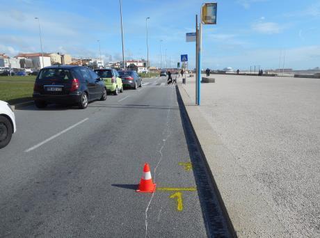 LOCALIZAÇÃO da Partida, do km 1º, do 1º Retorno e do km 2º Partida Alinhada com o 2º poste de iluminação, situado na zona pedonal no