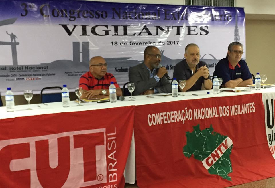 Participaram da mesa sobre conjuntura nacional e internacional o diretor da CNTV e deputado distrital Chico Vigilante; o presidente da CNTV, José Boaventura; o ex-ministro Ricardo Berzoini; e o