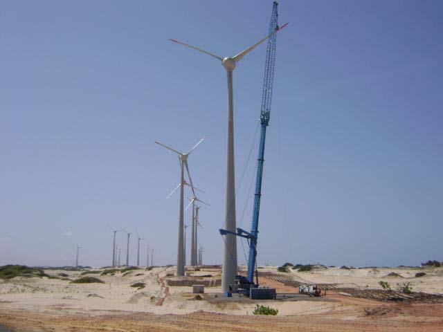 Usin Eólic de Beberibe CE 25,6 MW (http://fotos.pssur.com.br/min.php) SAZONALIDADE DAS USINAS EÓLICAS DO PROINFA 6.000 Eólics NE 350.000 Vzão (m3/s) 5.000 4.000 3.000 2.000 300.