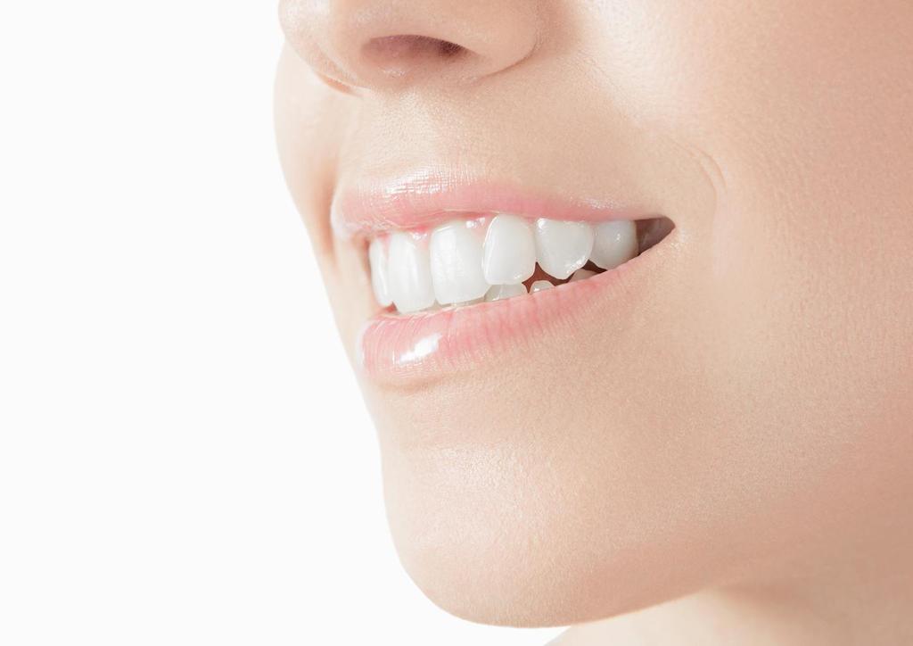 Você já prestou atenção no seu sorriso se a sua gengiva faz uma moldura bonita para os seus dentes?