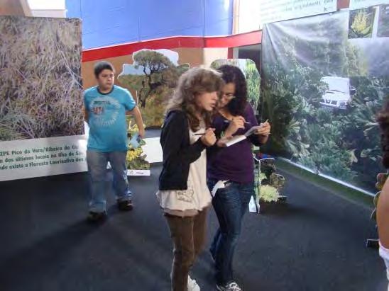 2.1. EXPOSIÇÕES E FEIRAS O Centro Ambiental do Priolo esteve presente com a sua exposição itinerante, com réplicas de plantas da Laurissilva, em diversos eventos ao longo do ano.