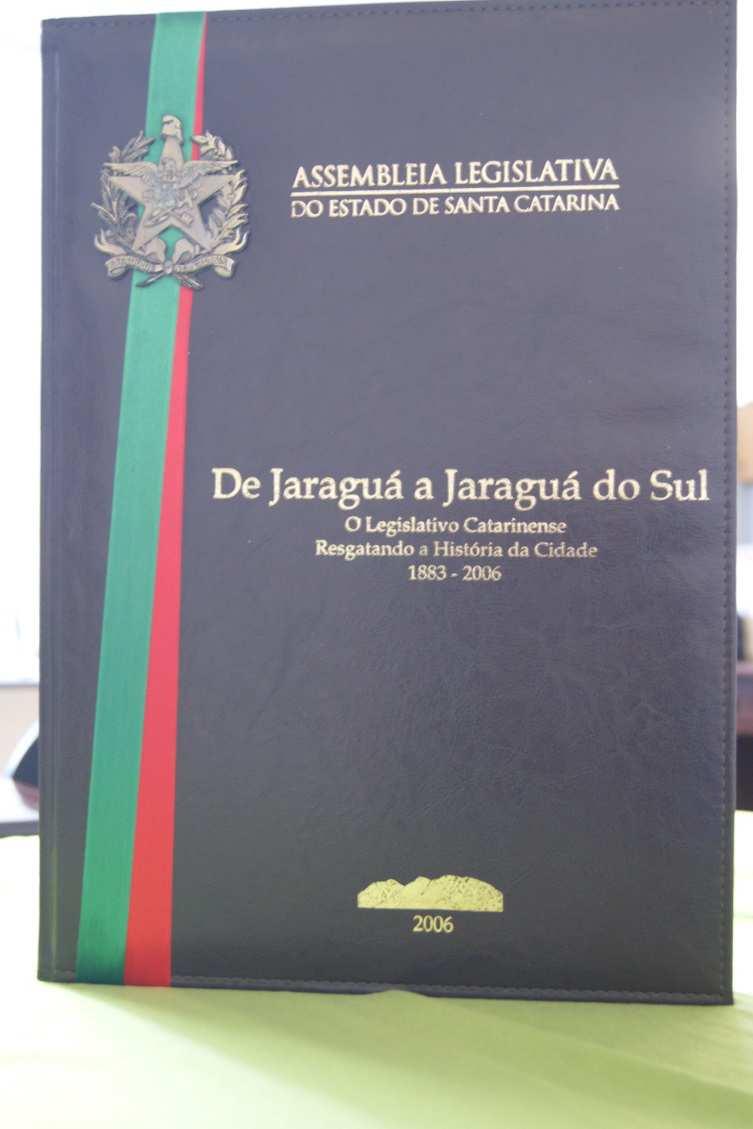 Em 2006 participamos do projeto da Assembleia Legislativa do Estado de Santa Catarina, auxiliando na elaboração da publicação De Jaraguá a Jaraguá do Sul, contendo documentos relativos ao município,